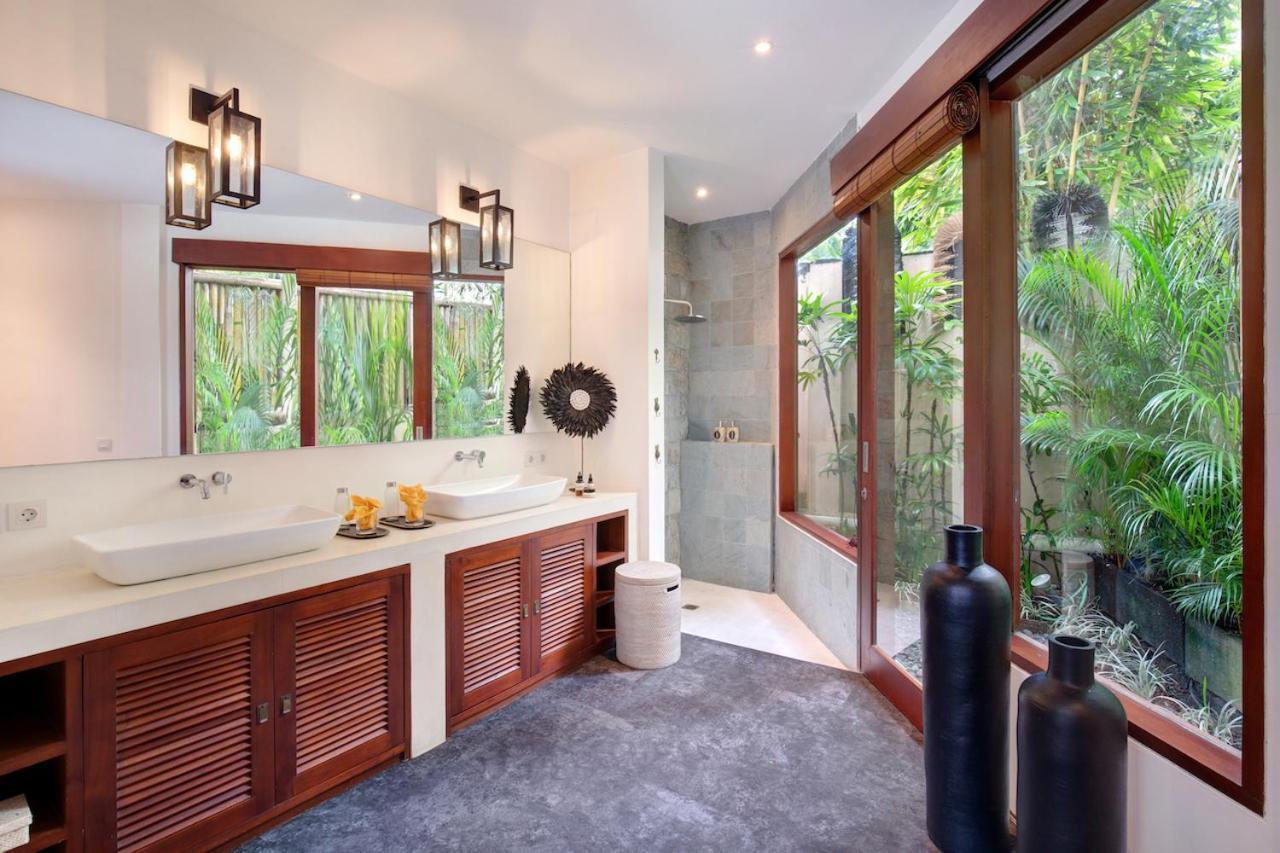 You Think You Know Canggu - Think Again! Stunning Large Luxxe 7Bed Villa ภายนอก รูปภาพ